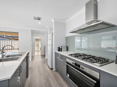 16 Modena Road, Piara Waters