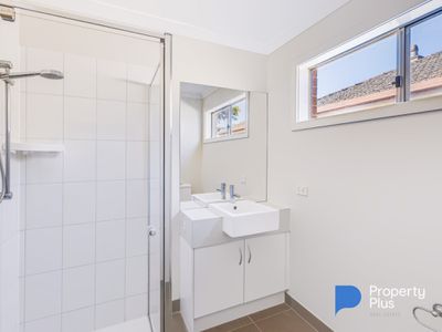 18 May Street, Kangaroo Flat