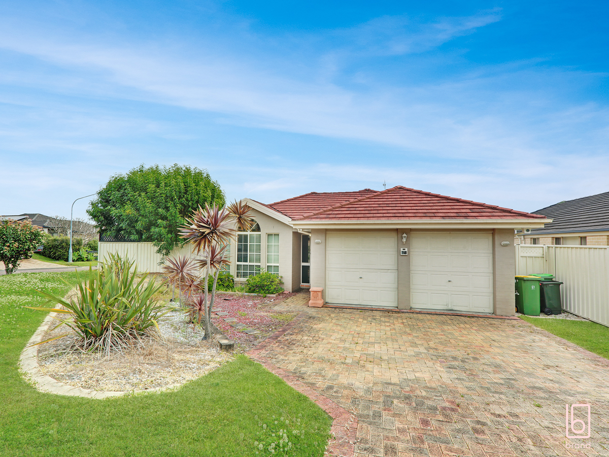 148 Blueridge Drive, Blue Haven