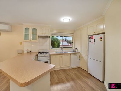 31 River Drive, Karabar