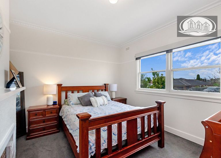 7 Lorna Court, Portland