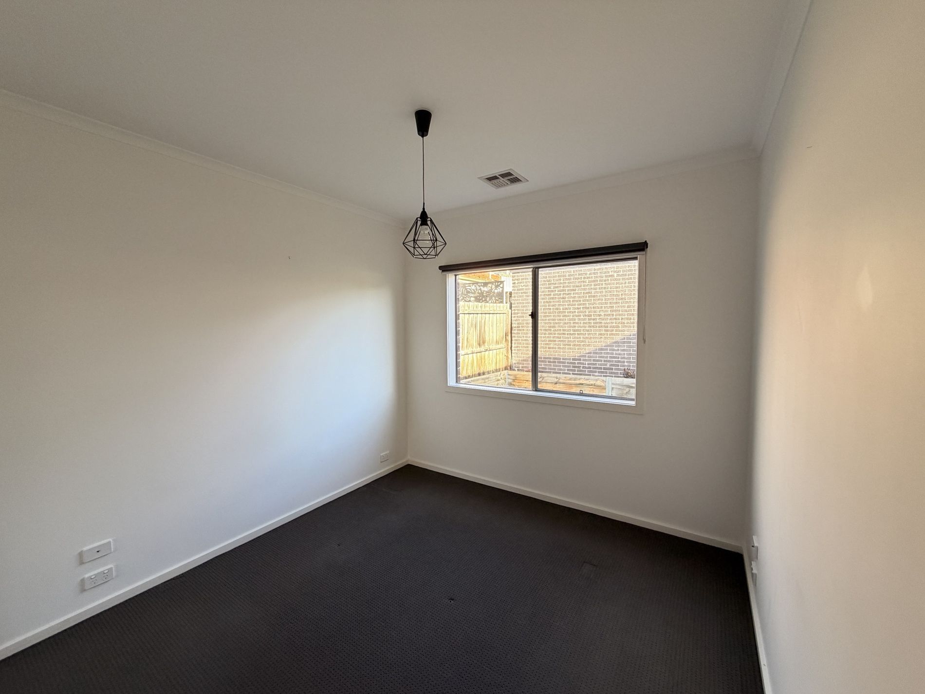 4 / 9 Toyne Avenue, Hamlyn Heights