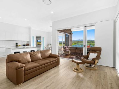 20 Aurora Avenue, Dunmore