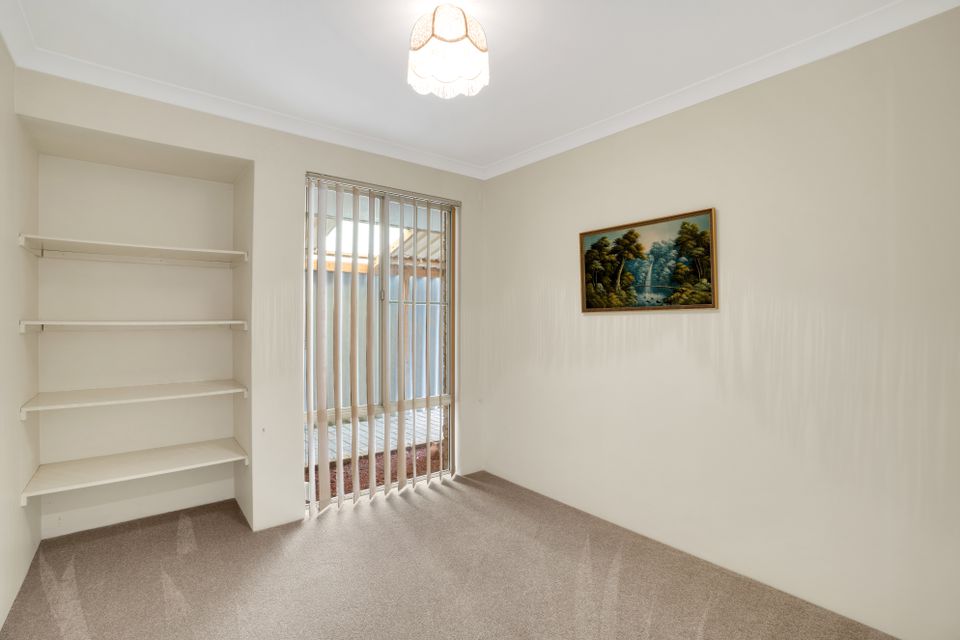 8 Derwent Place, Rockingham