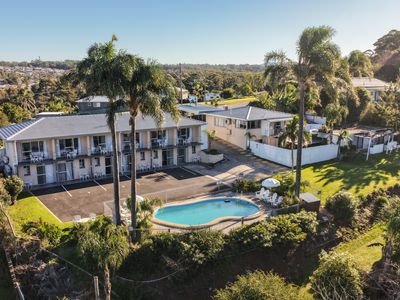 10 Princes Highway, Mollymook