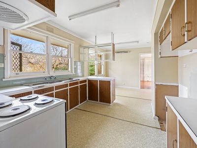 1 Shirley Grove, Warrnambool