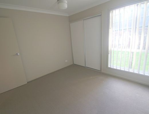 Modern 4 bedroom home -  RENT INCREASE IN MAY image 9