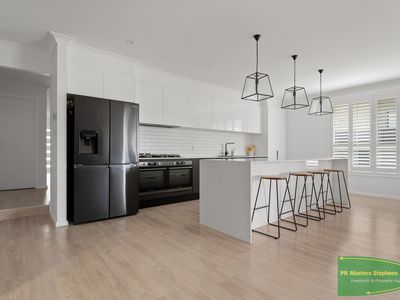 57 Stevenson Way, Orange