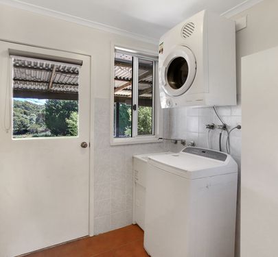 8 Seymour Street, Majors Creek