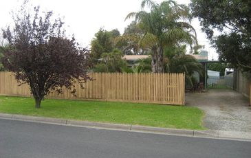 25 Station Street, Officer