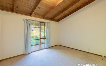 63 Beaconsfield-Emerald Road, Beaconsfield Upper