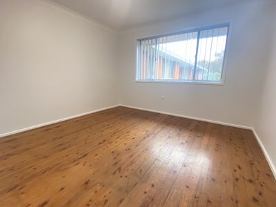 4 / 18 Beverley Avenue, Warilla