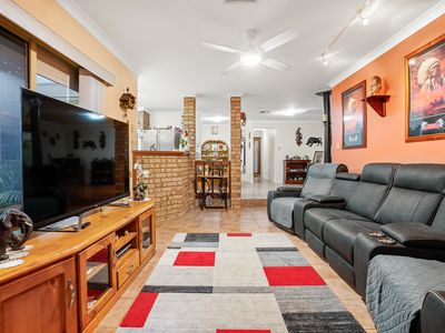 19 Conway Loop, Waikiki