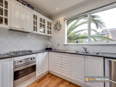 8 / 58 Beach Rd, Mentone