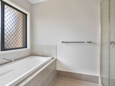 4 Rothbury Terrace, Pimpama