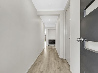 60 Cloudburst Avenue, Wyndham Vale