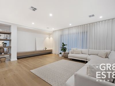 9 Memorial Drive, Narre Warren North