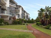 22 / 10 Grand Parade, Kawana Island