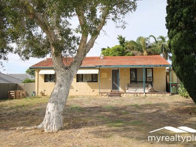 53 Derrington Crescent, Balga