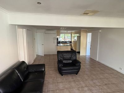 90 Main Road East, St Albans