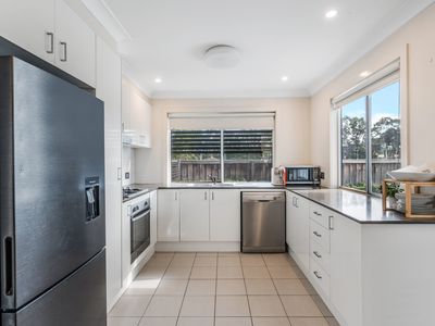 21 / 73 Sovereigh Cct, Glenfield