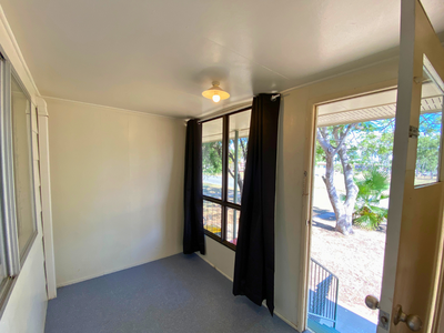 16 Beresford Crescent, Dysart