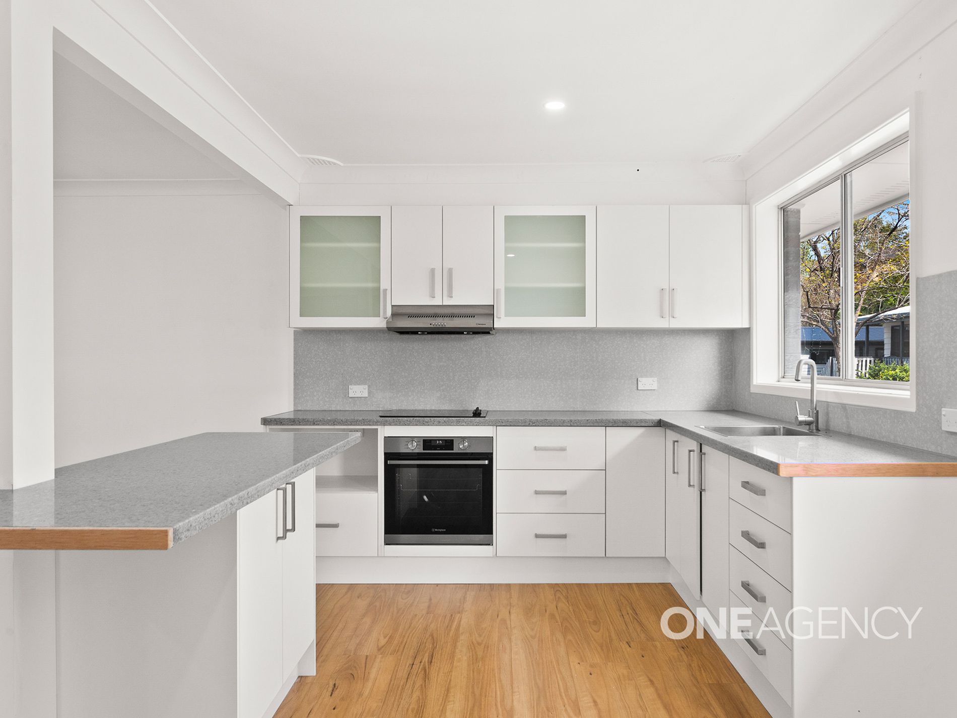 219 - 221 Kanahooka Road, Kanahooka