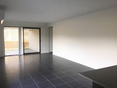 1 / 12 Oakleigh Street, Brassall