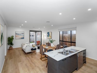 23 Winnows Street, Officer