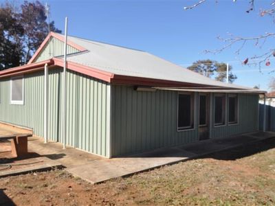 55 William Street, Forbes