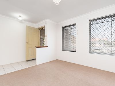 1/31 Holder Street, St James