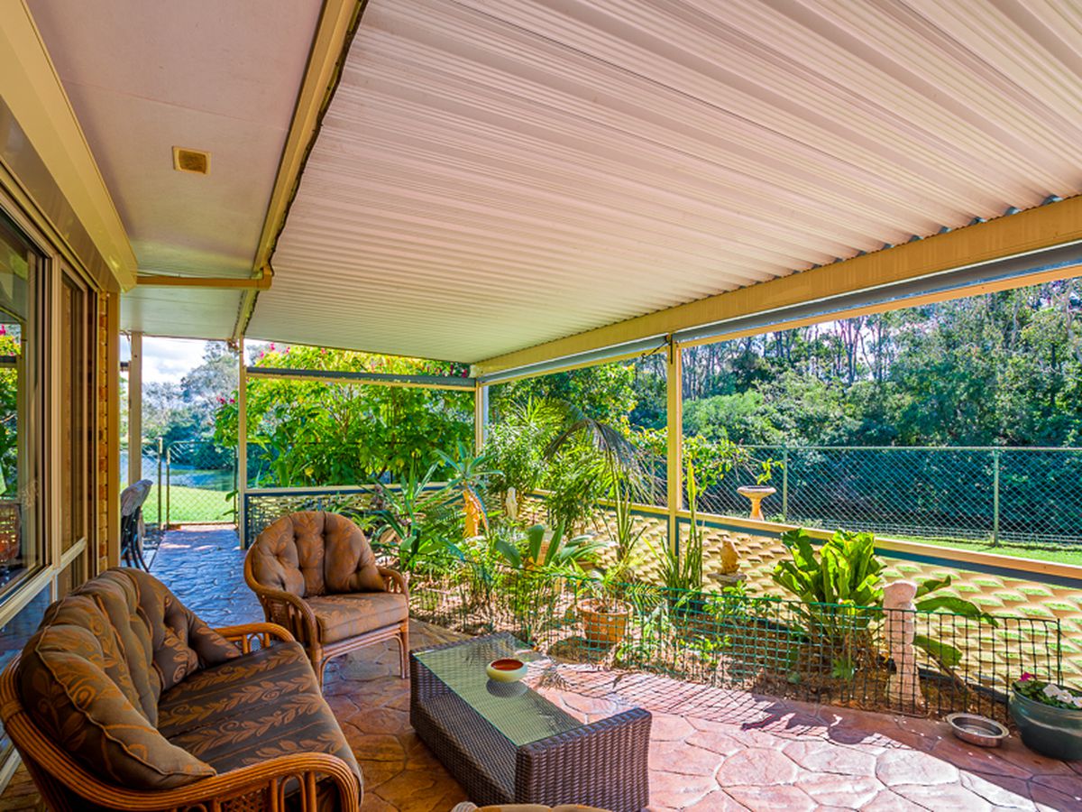6 Daphne Court, Torquay