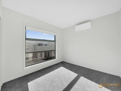 24 / 23 Boxer Drive, Wyndham Vale