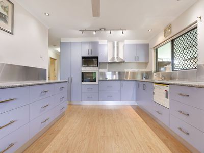 2 Dahlia Close, Mooroobool