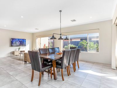 21 Sarsaparilla Ramble, Byford