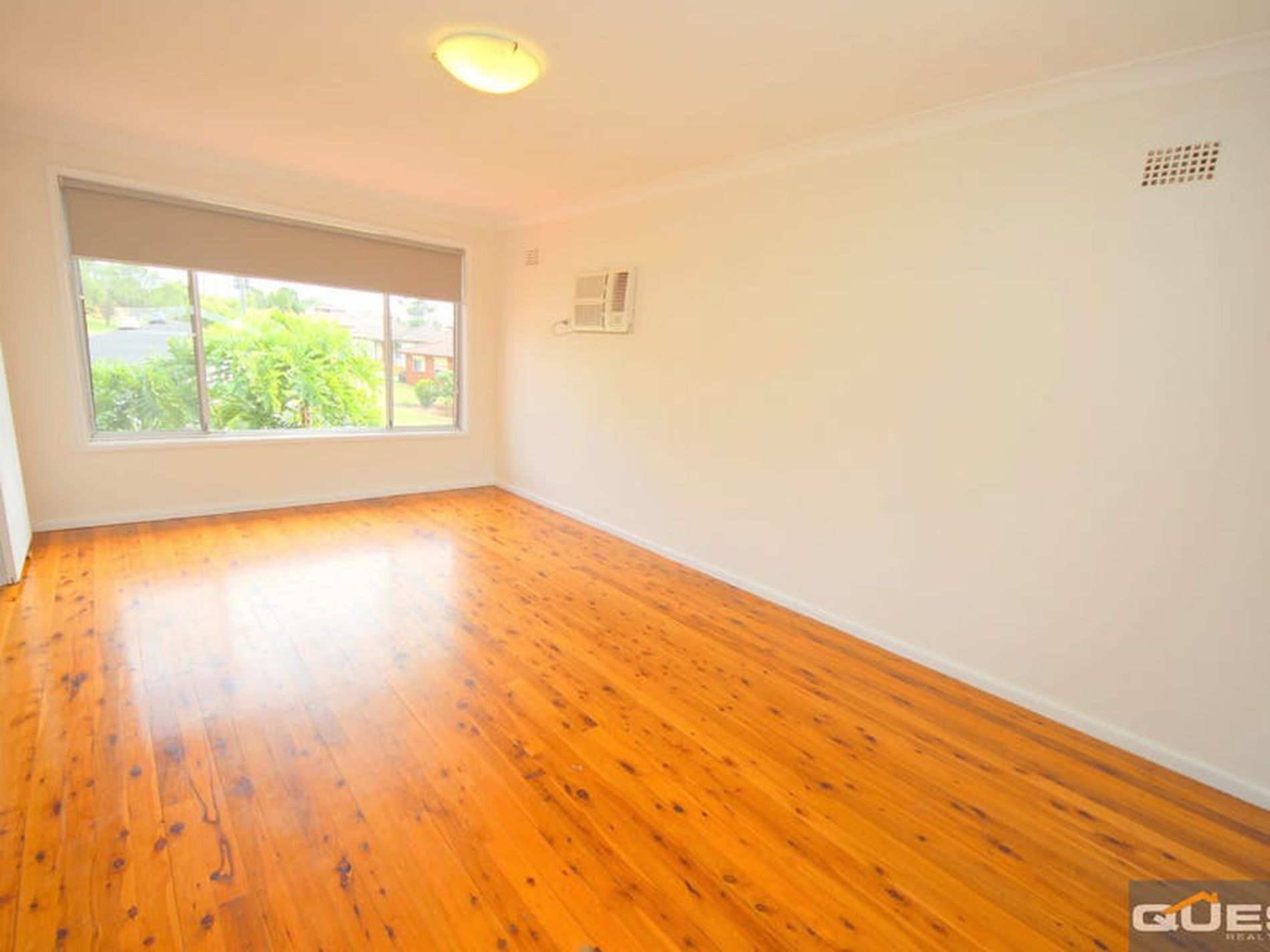 19 Lincoln Road, Georges Hall