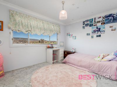 18 Glanmire Lane, Bathurst