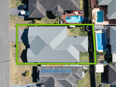 10 Strutt Crescent, Metford