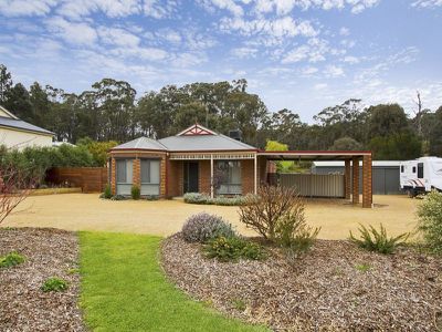 13 McKay Street, Castlemaine