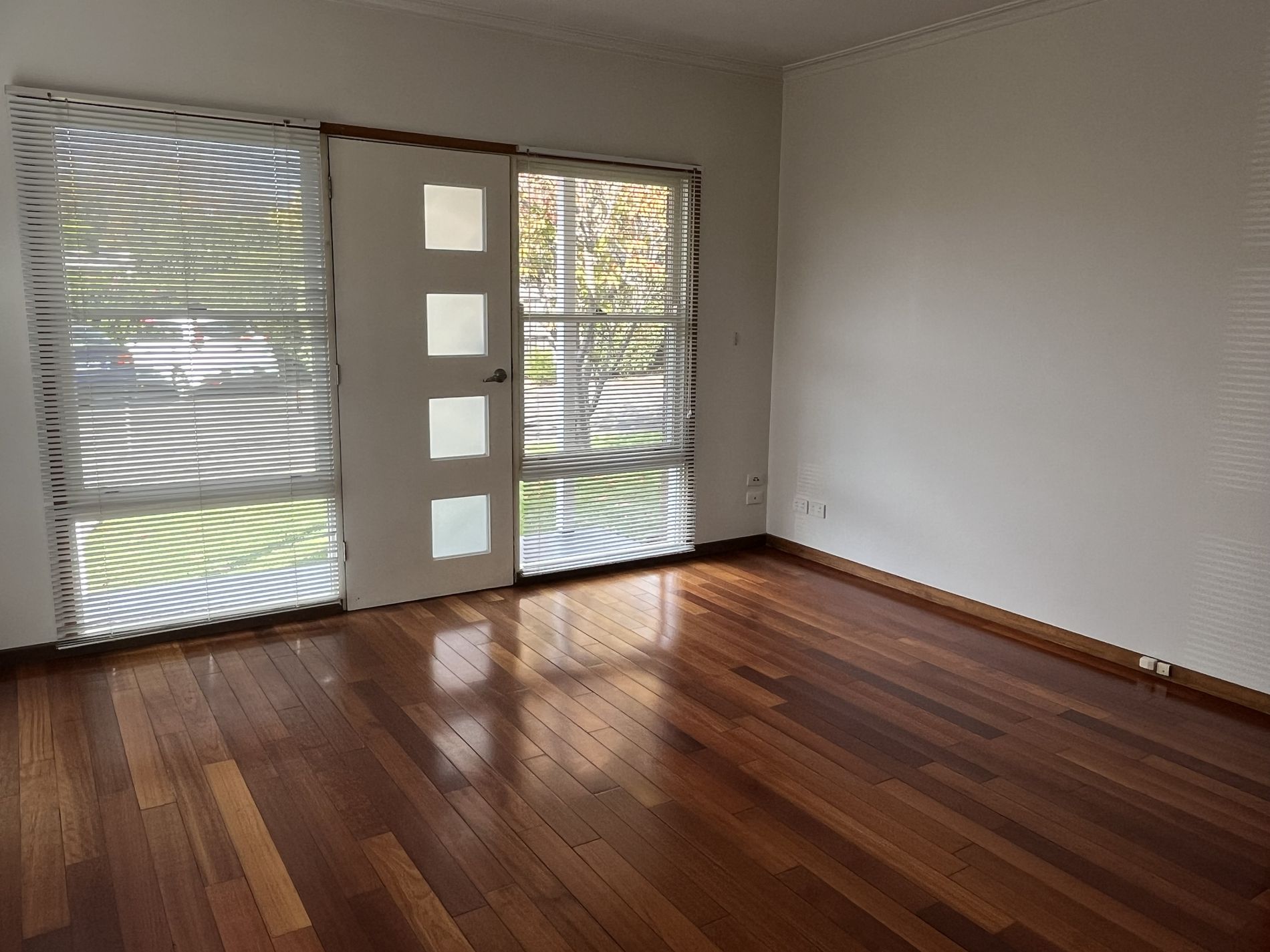 4 / 92 Aphrasia Street, Newtown