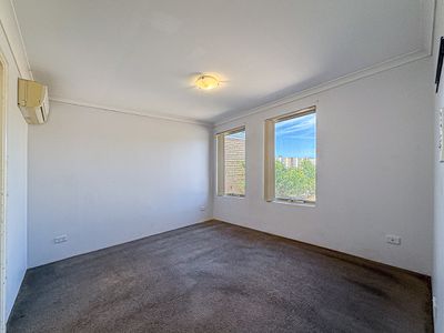 22 / 17 Third Avenue, Kelmscott