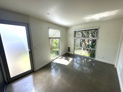 208 Como Pde East, Parkdale
