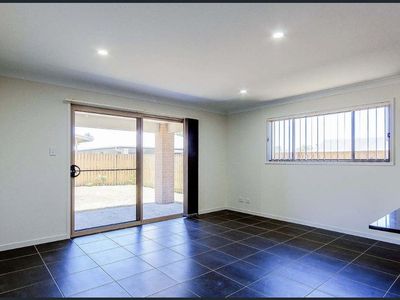 5 Sidney Court, Logan Reserve