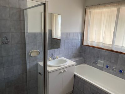 2 / 45 Chirnside Avenue, Werribee