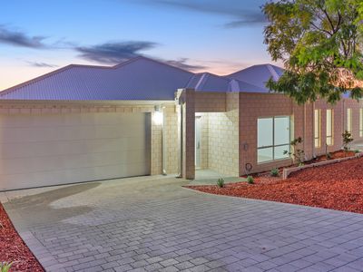 1-5 / 153 Hillsborough Drive, Nollamara