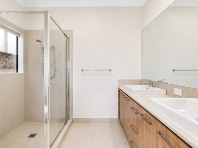 117 Oldbridge Boulevard, Weir Views