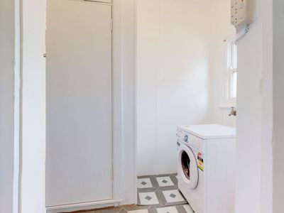 2 CORBETT AVENUE, Dubbo
