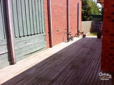 6 The Mews, Hampton Park