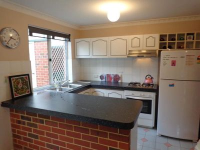 10 / 39 King George St, Victoria Park
