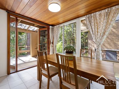 16 Oaklands Avenue, Beecroft